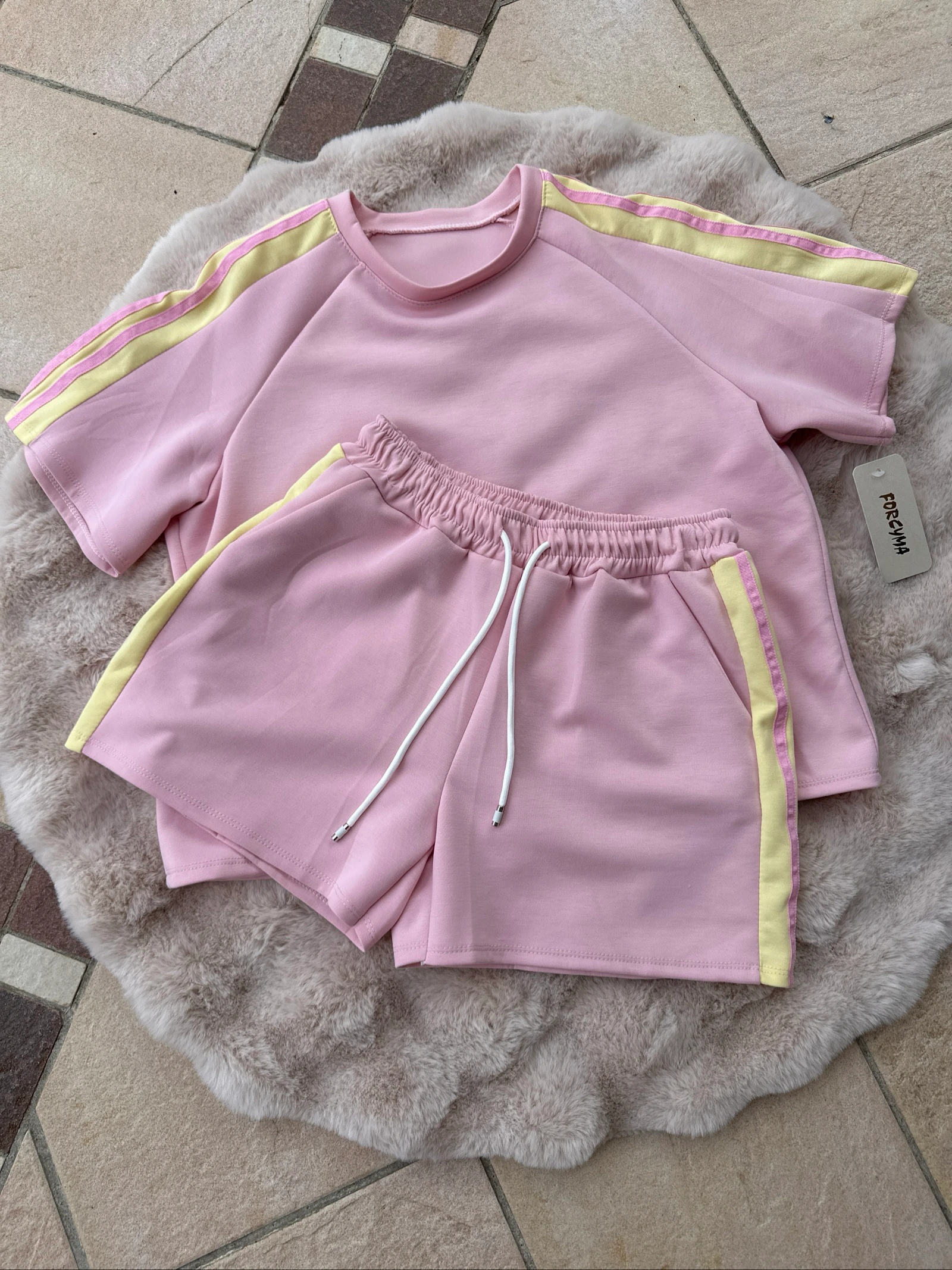 Ensemble short avec T-shirt femme  – photo 2